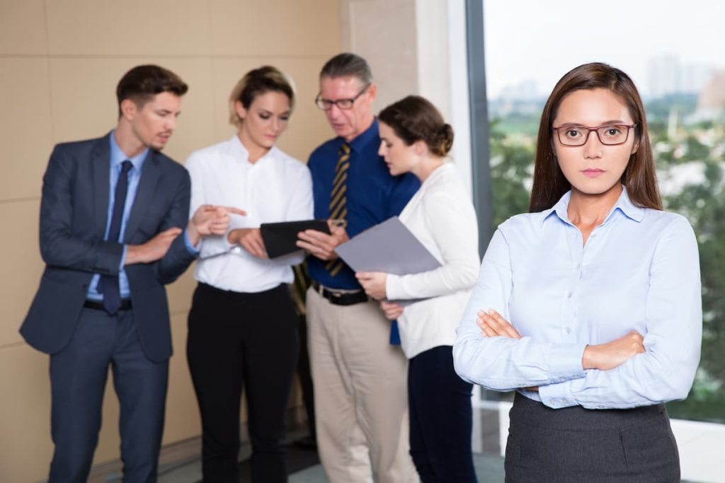 why companies use uniforms