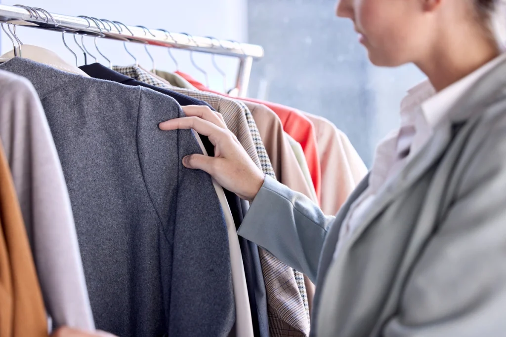 how businesses should buy uniforms