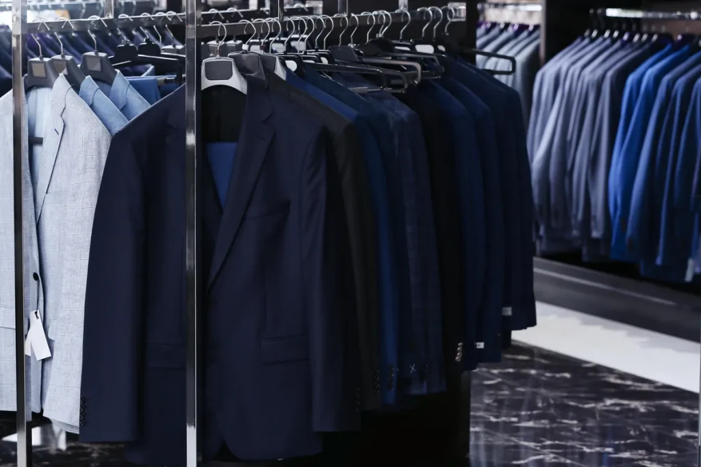why companies need uniforms