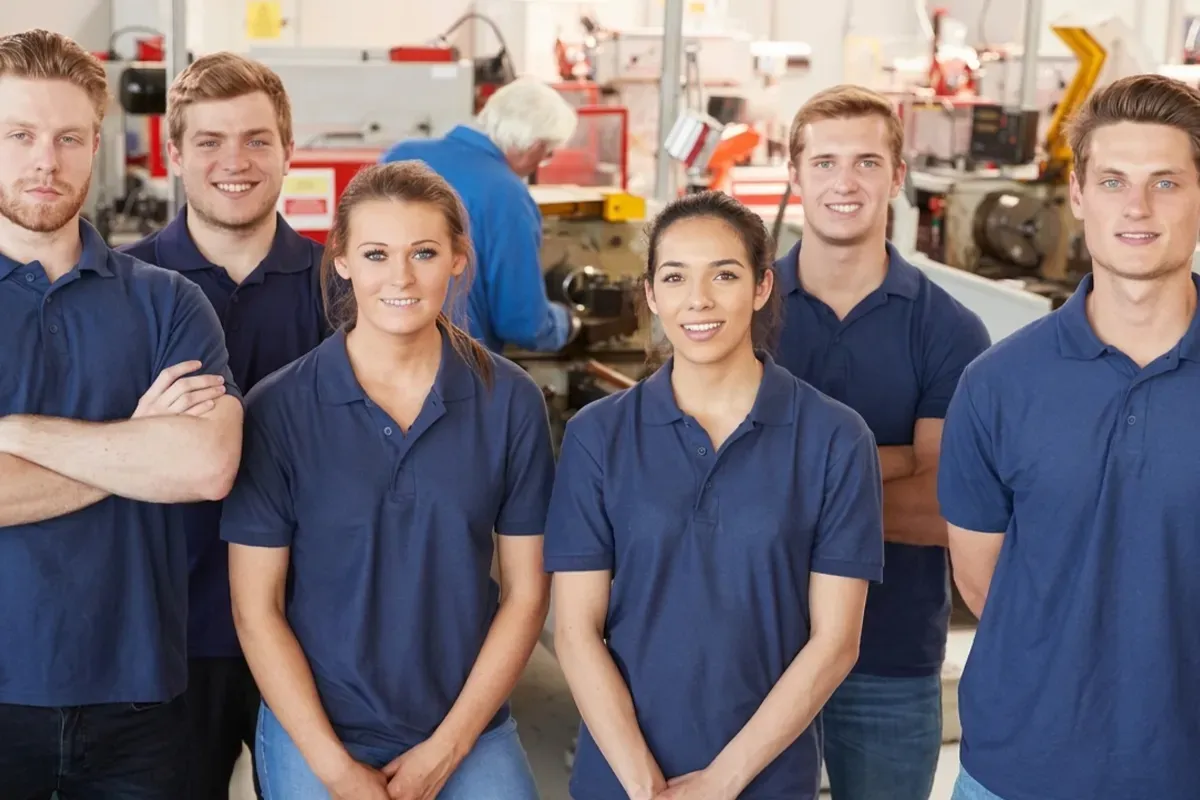 Uniform Replacement Cycles